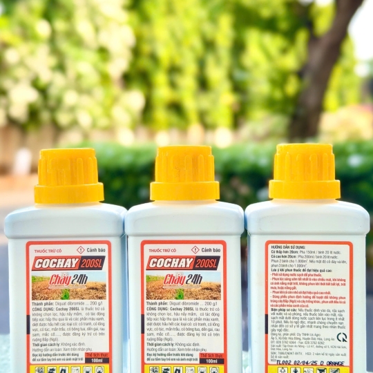 Cỏ Cháy 200SL 24H Nâu - 100ml x 200 chai